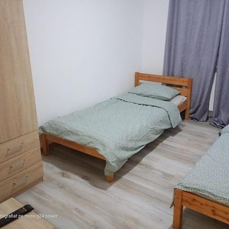 4 Rooms Apartment Тулча Экстерьер фото