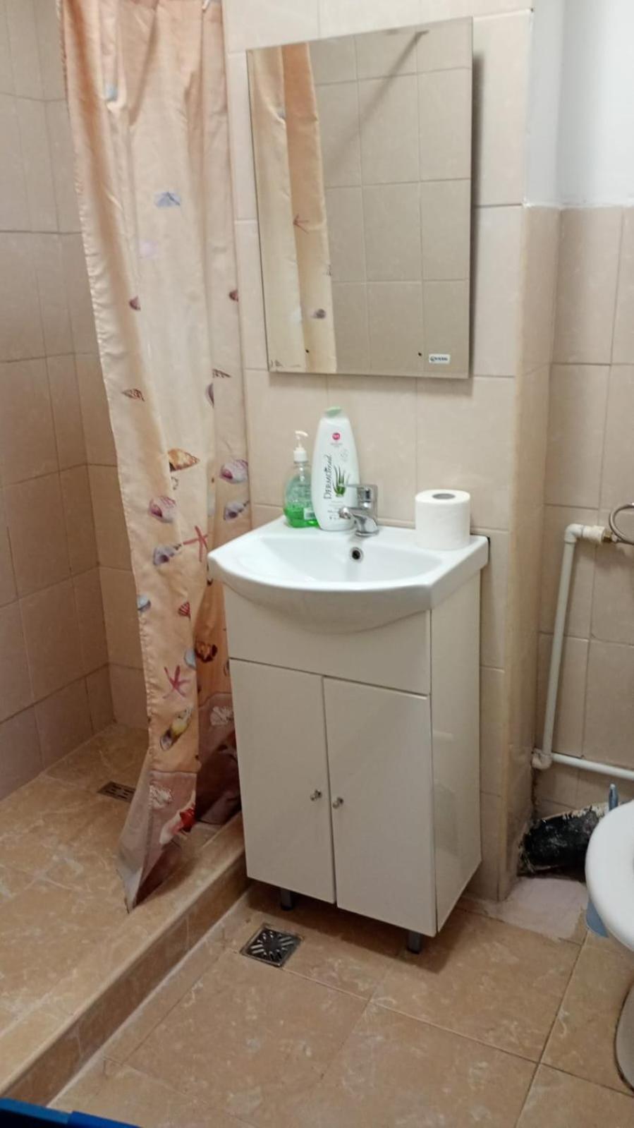 4 Rooms Apartment Тулча Экстерьер фото